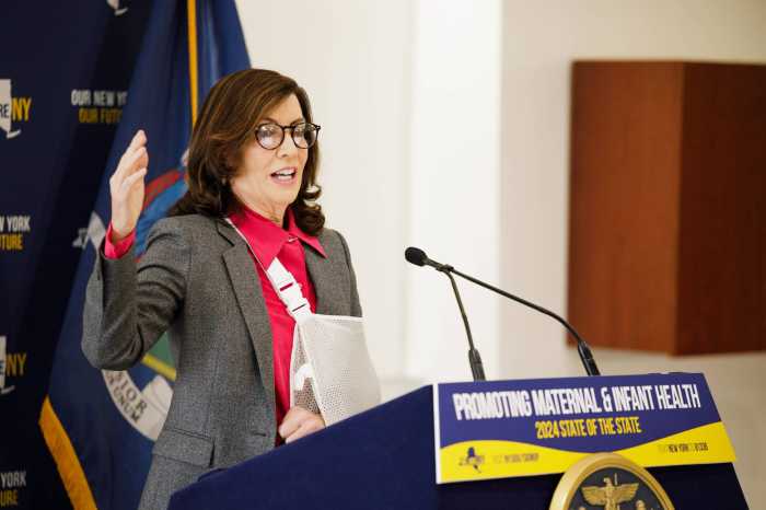 Gov. Hochul could make NY first state to offer paid family leave to pregnant individuals 5