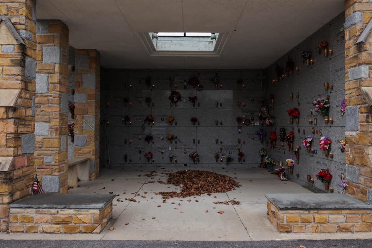 The Queens graveyard that could put Hochul's Interborough Express six feet under 21