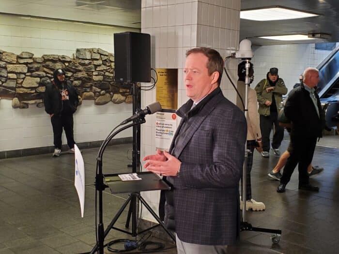 NTSB report faults vandalism, radio communication breakdown for 1 train derailment 4