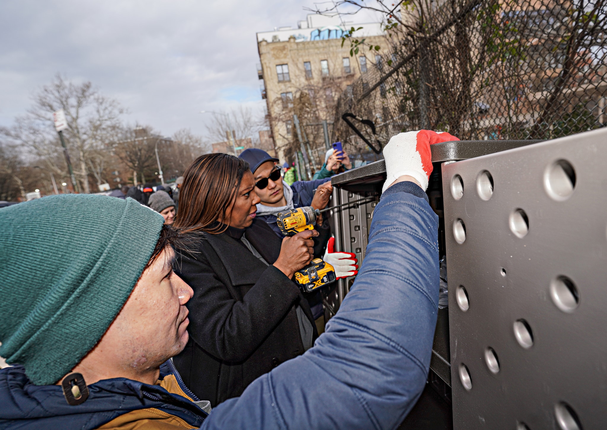 Good works for MLK Day Weekend: Brooklyn migrants, volunteers give back at greenspace 12 New York Attorney General Letitia James joined migrants and volunteers