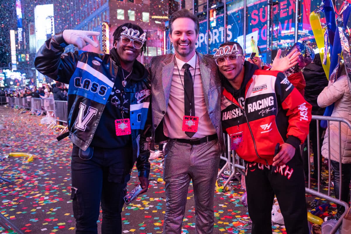 Happy New Year, NYC! One more look at the 2024 Times Square celebration 26 Happy New Year, NYC