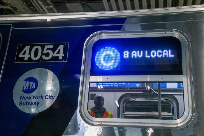 New 'open gangway' R211 subway cars enter service on the C line between Brooklyn & Manhattan 7 The train is debuting on the C line
