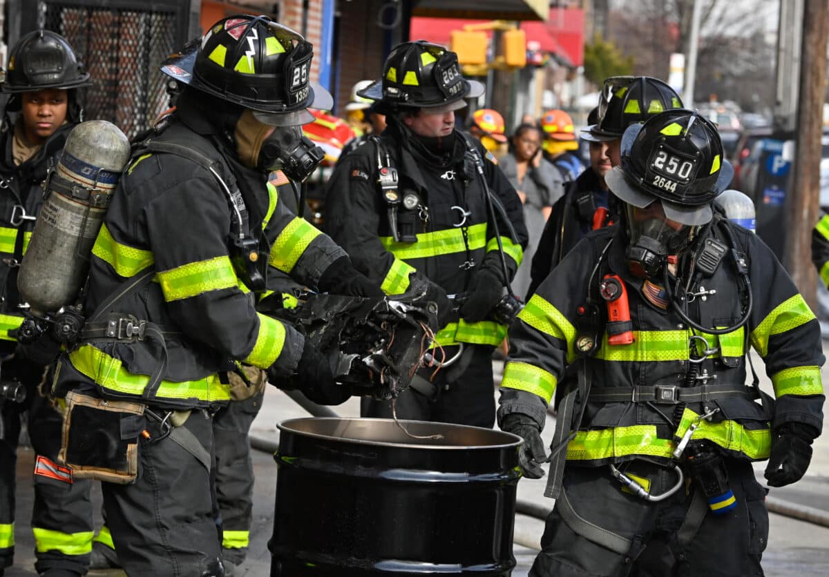 FDNY fire fighters