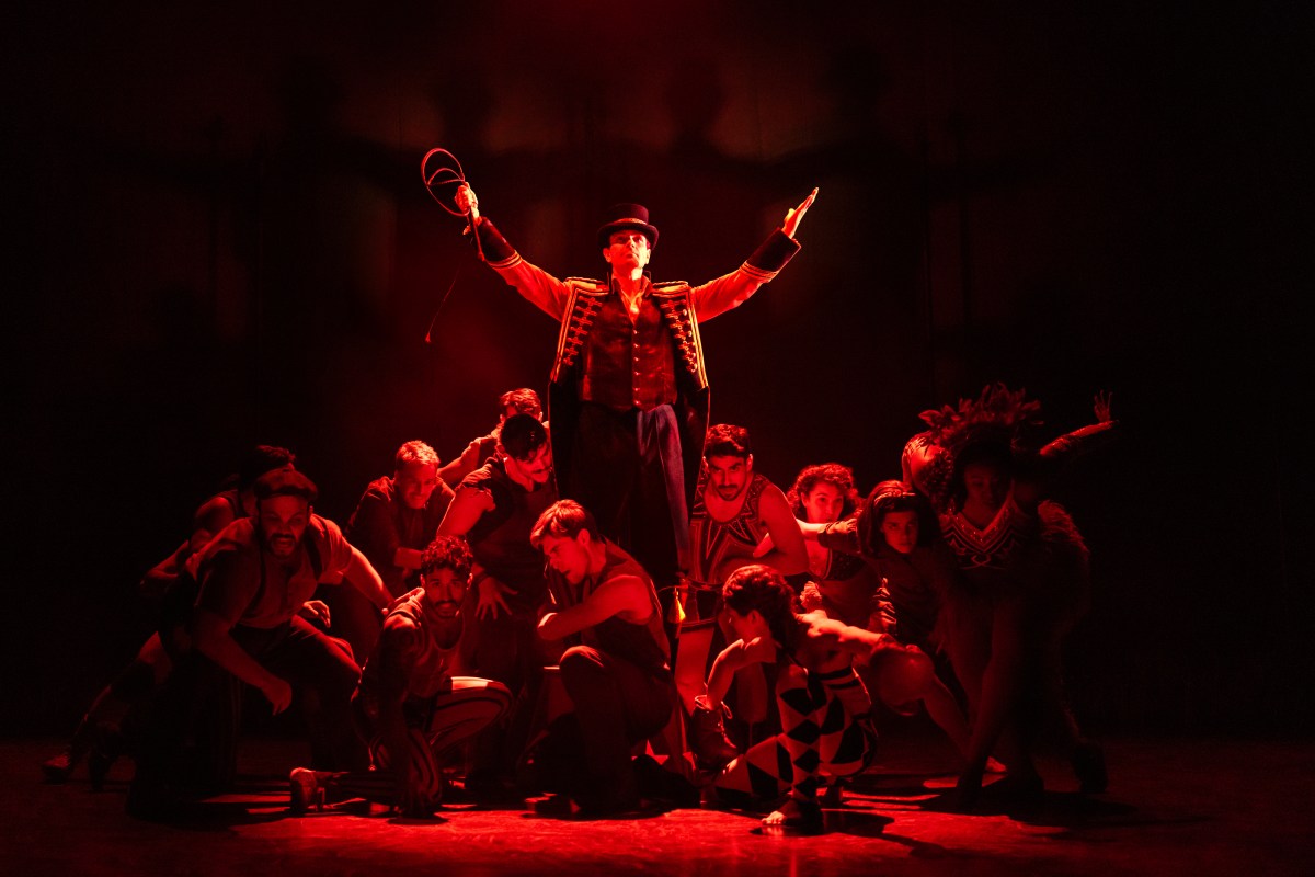 Review | ‘Water for Elephants’ brings the circus to Broadway 4 Water for Elephants cast