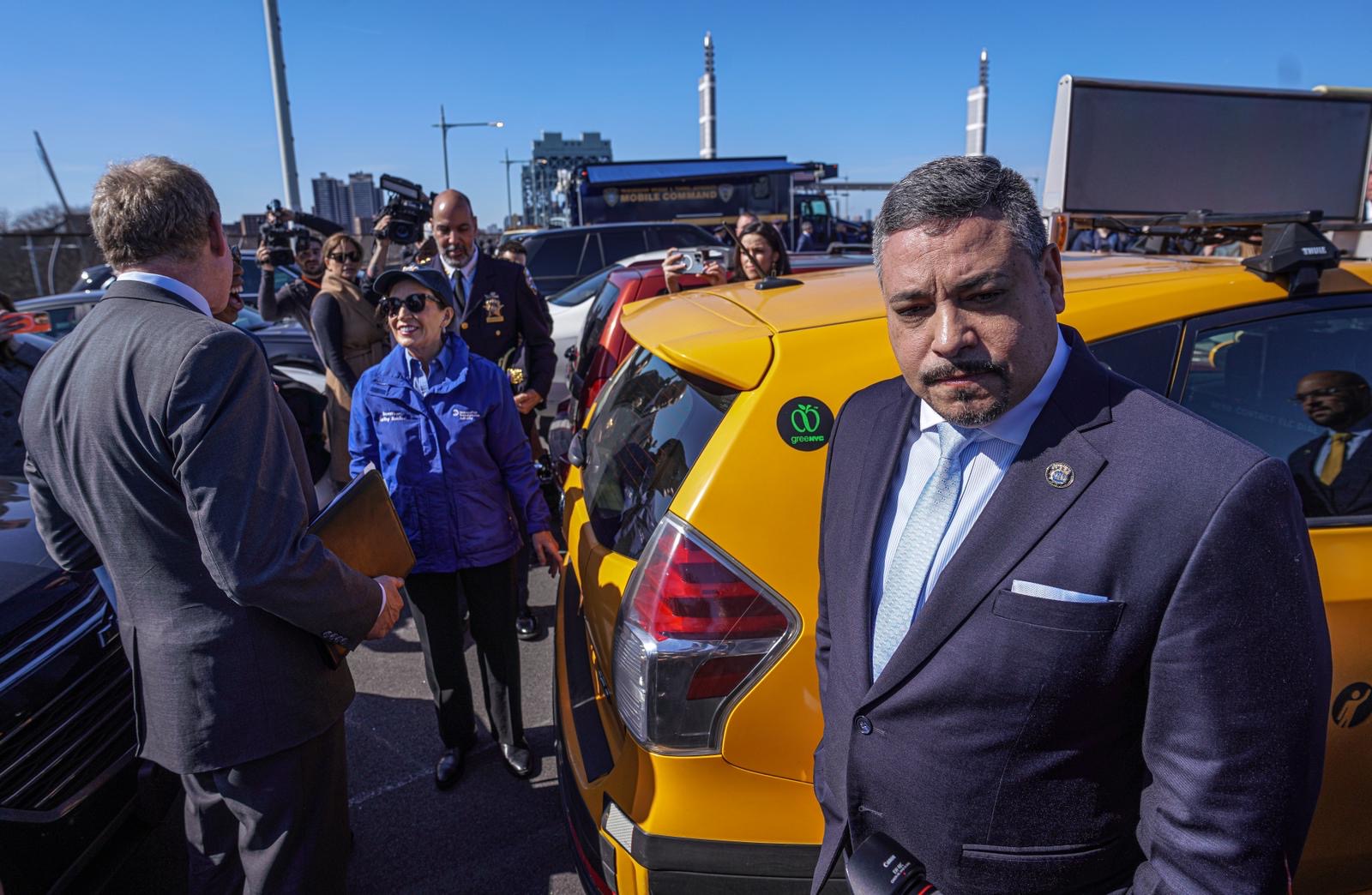 Ghost car busters: Adams, Hochul tout new task force cracking down on drivers with fake plates 5 Adams, Hochul tout new task force cracking down on drivers