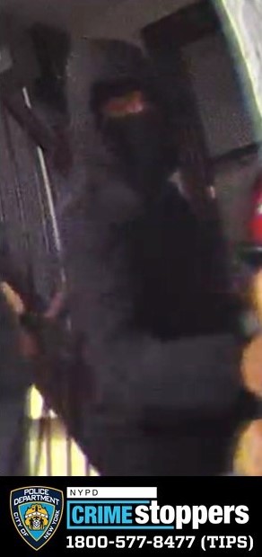 Stickup men rob Bronx delivery worker of food and cash: cops 3 Stickup men rob Bronx delivery worker