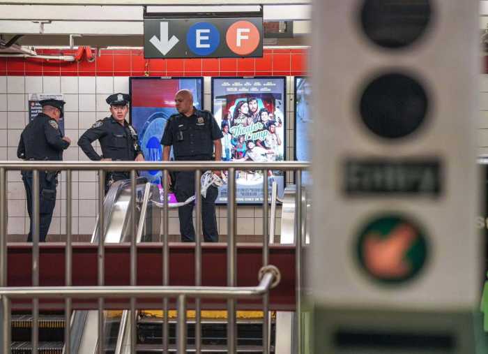 Man killed, woman loses feet after being struck by Manhattan subway trains: cops 5 Cops at scene of person struck by train in Manhattan