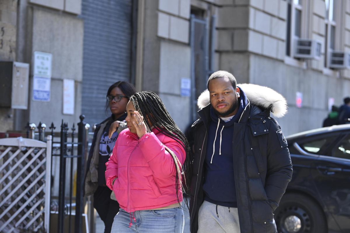 Man behind brutal Brooklyn stabbing of twin turns himself in to police 7 Man behind brutal Brooklyn stabbing