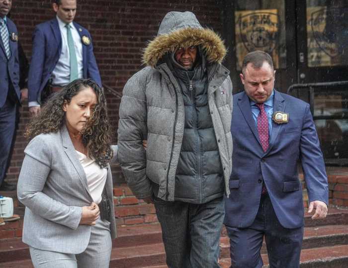 Bronx sex offender indicted for allegedly slurring at, slashing gay man on Midtown train 4 Suspect in Midtown hate crime arrested and walked out by detectives