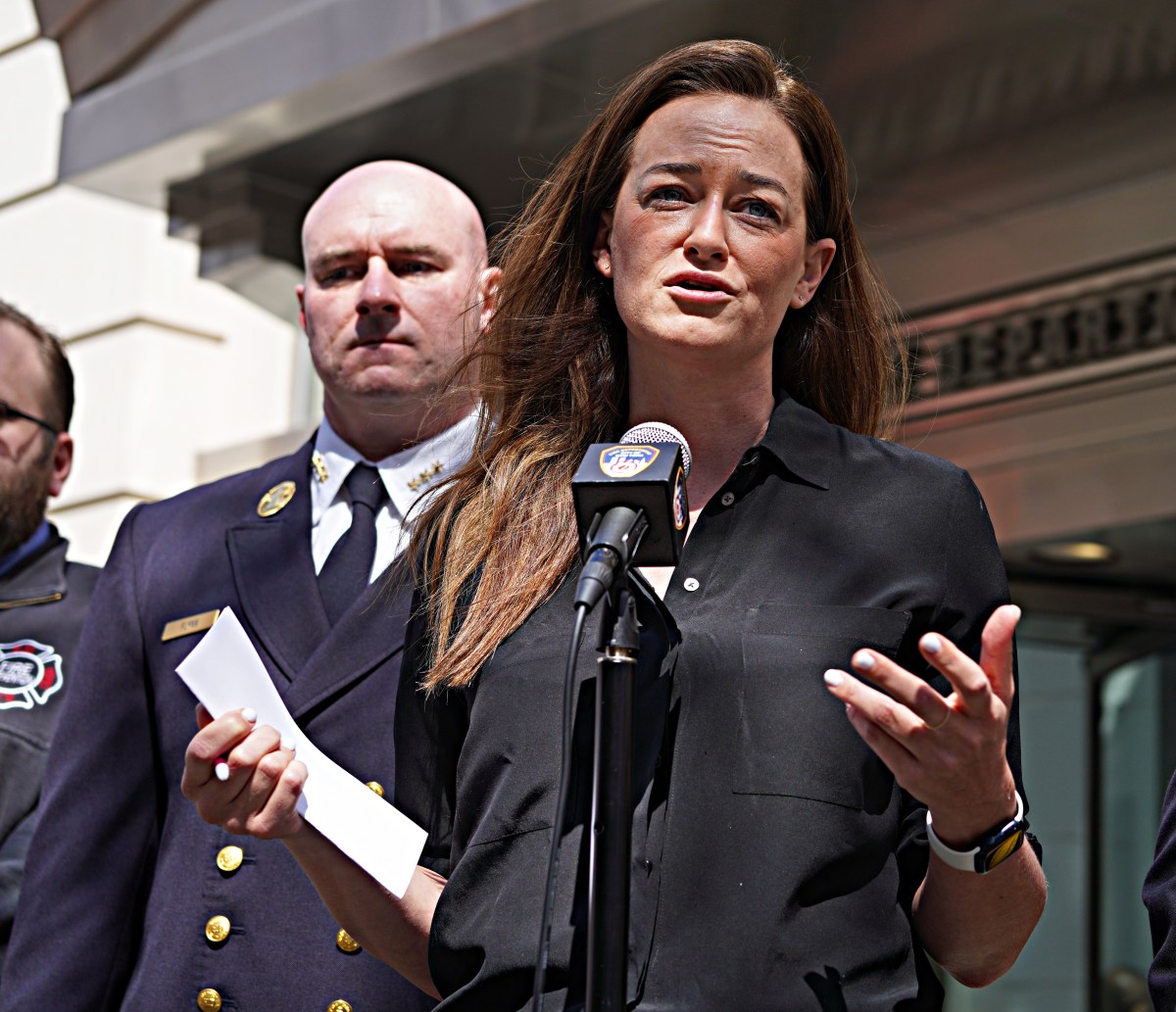 FDNY marshals makes first ever lithium-ion battery violation arrest at Brooklyn storefront 5 FDNY marshals makes first ever lithium-ion battery violation arrest at Brooklyn storefront