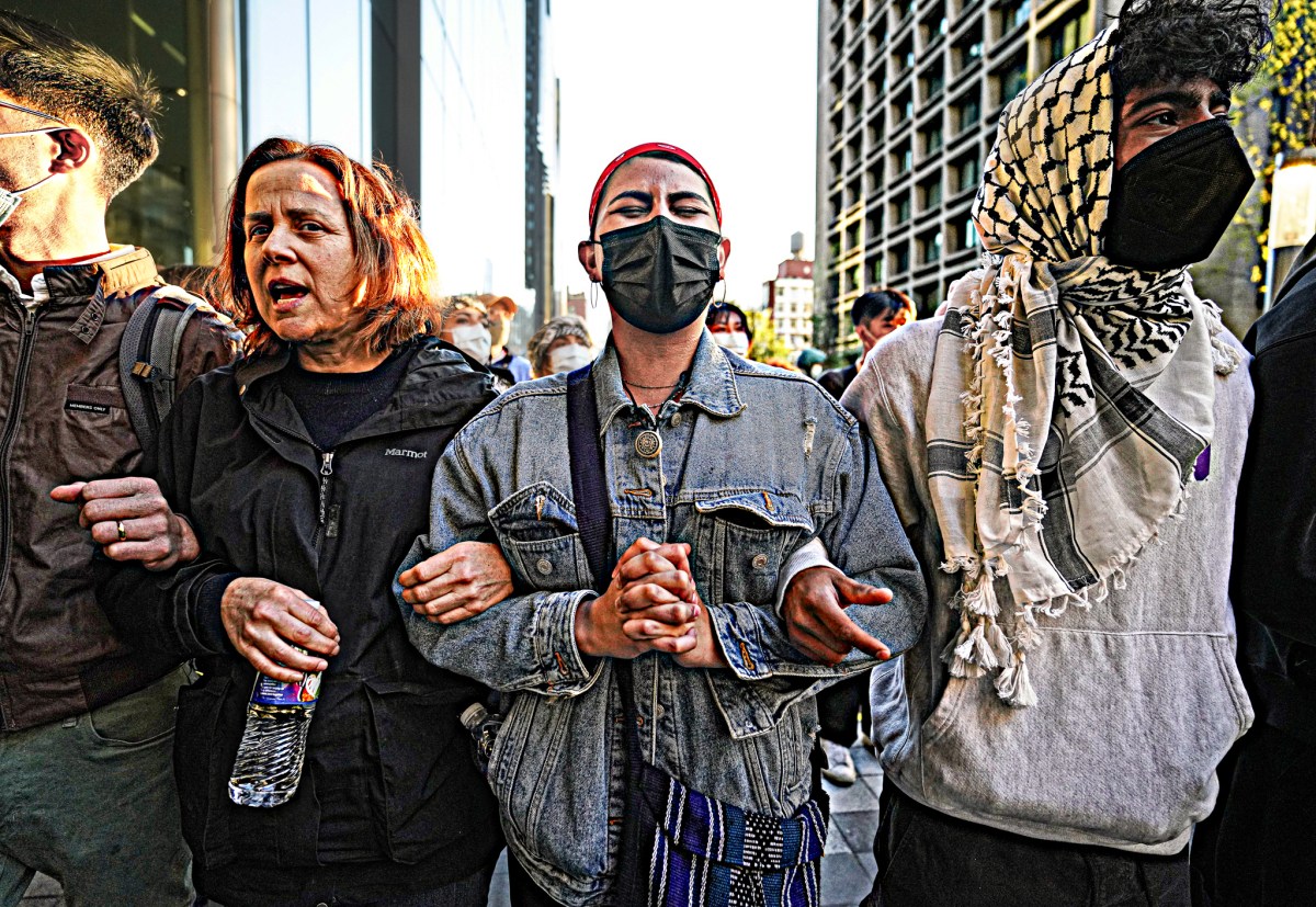 One student even closed their eyes and interlocked their fingers, praying amidst the chaos