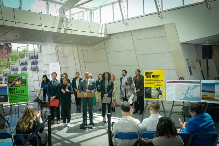 Summer weather: Mayor Adams rolls out new preparations for extreme heat, poor air quality 4 Mayor Adams announces summer weather prep program