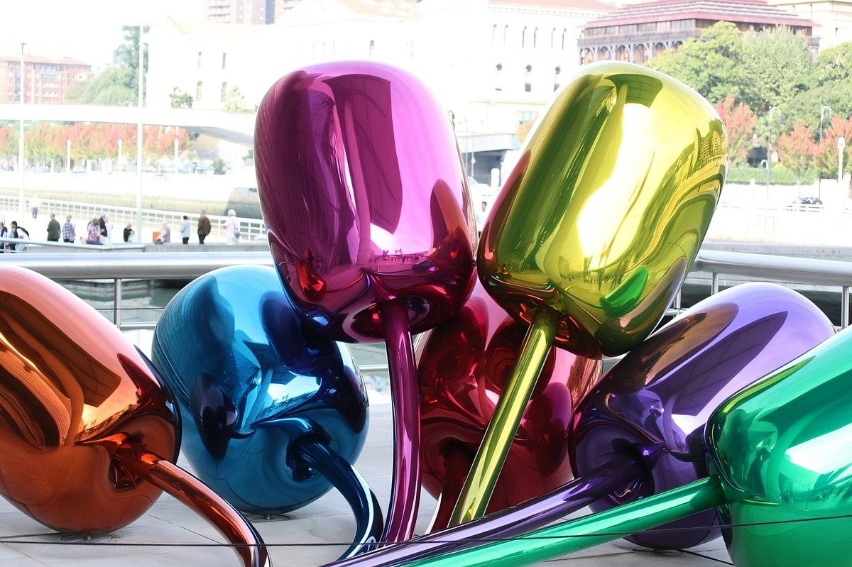 'It's about feeling': Jeff Koons makes profound statements through sculpture 3 Tulips by Jeff Koons