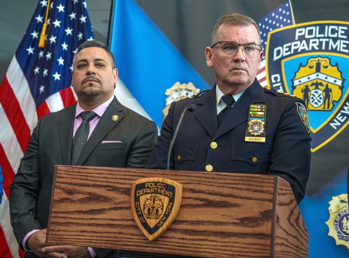 Queens park rapist caught with help of community residents who tied him up with belt: NYPD brass 9