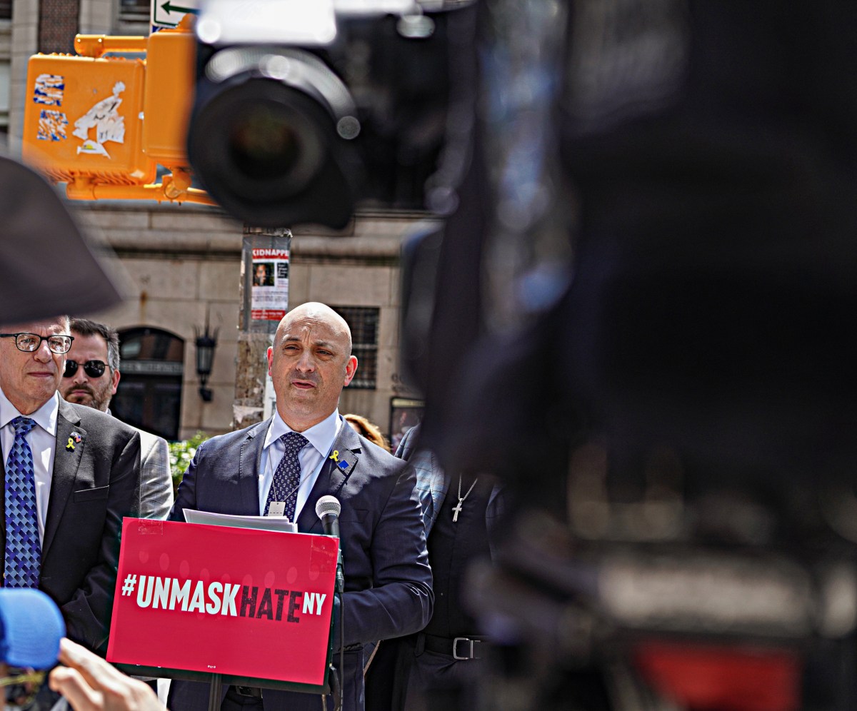 Pols, advocates in New York seek mask ban, comparing protesters' use of face coverings to KKK hoods 7