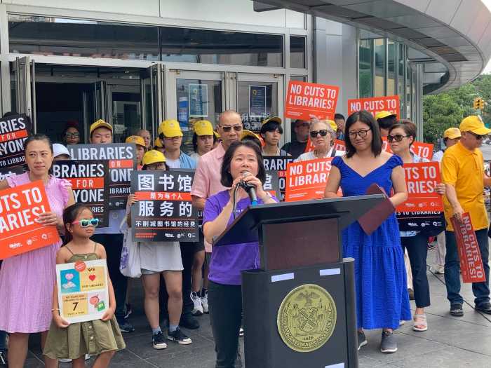 Editorial | Keep NYC libraries, the roots of our communities, fully funded 4 Queens Library in Flushing