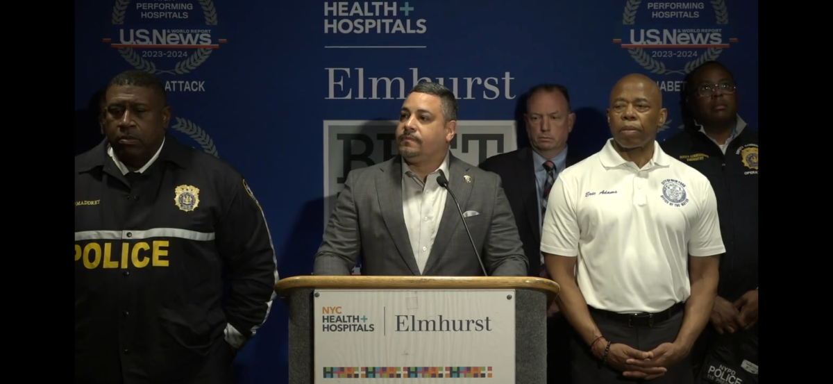 Queens cops shot during gunfight with armed suspect survive with minor injuries: NYPD 7