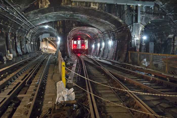 Editorial | Subway switch snafu shows costly future of congestion pricing pause 5 Subway crossroads