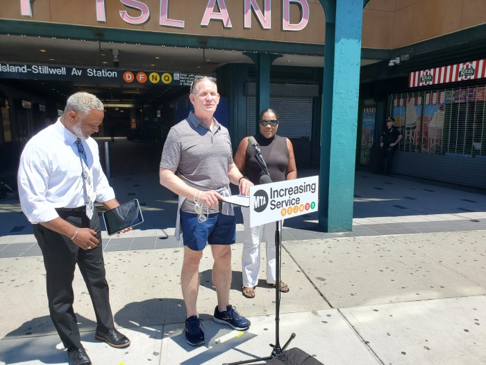 MTA boosting service on six subway lines as NYC rolls into Fourth of July weekend 5