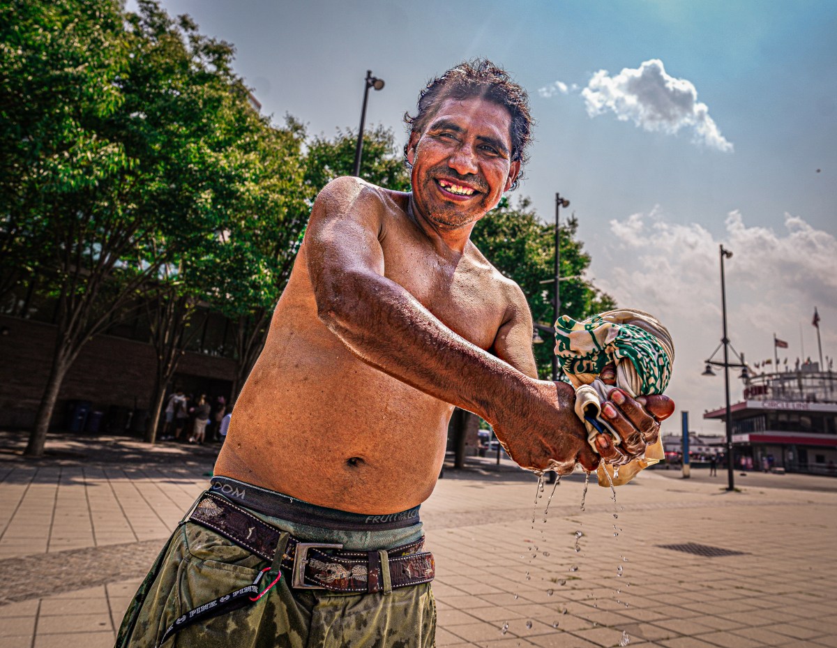 BIG APPLE BAKE-OFF: How New Yorkers are keeping themselves cool during blistering heat 23