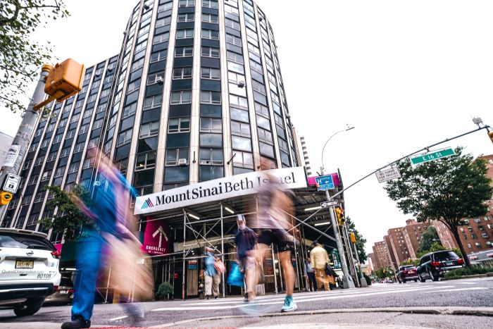 Judge throws out lawsuit attempting to keep Manhattan's Beth Israel Hospital open and operating 2 Mount Sinai Beth Israel hospital in Manhattan showing sign for emergency departmetn