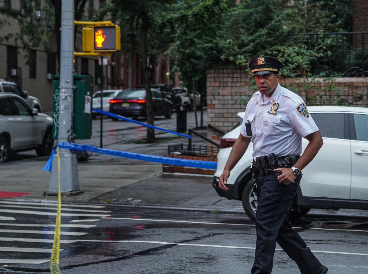 Two men injured in shooting near Upper East Side migrant shelter 2