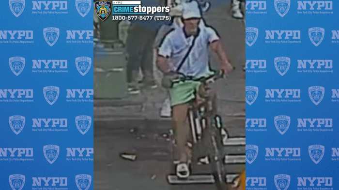 Perps on e-bikes target women in robbery spree across Manhattan's West Side 5 suspect who allegedly robbed a woman on Manhattan's West Side