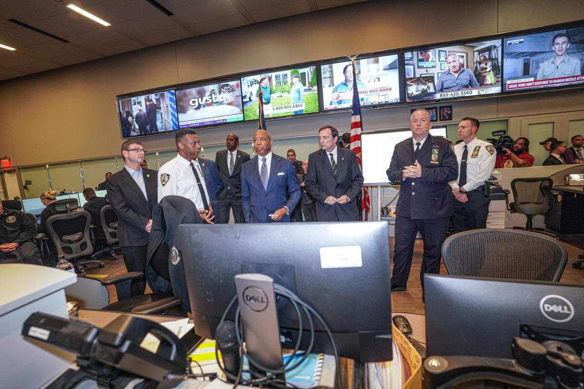 NYPD beefs up security for Jewish high holy days, one-year anniversary of Oct. 7 terrorist attacks on Israel 3