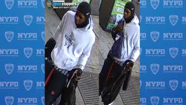 Stranger danger: Brooklyn cops seek robber behind violent subway robbery 18 Police are looking for the individual involved in an attempted cell phone robbery.