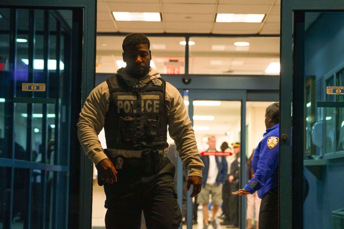 Queens shootout leaves cop wounded, robbery suspect with lengthy rap sheet dead 4