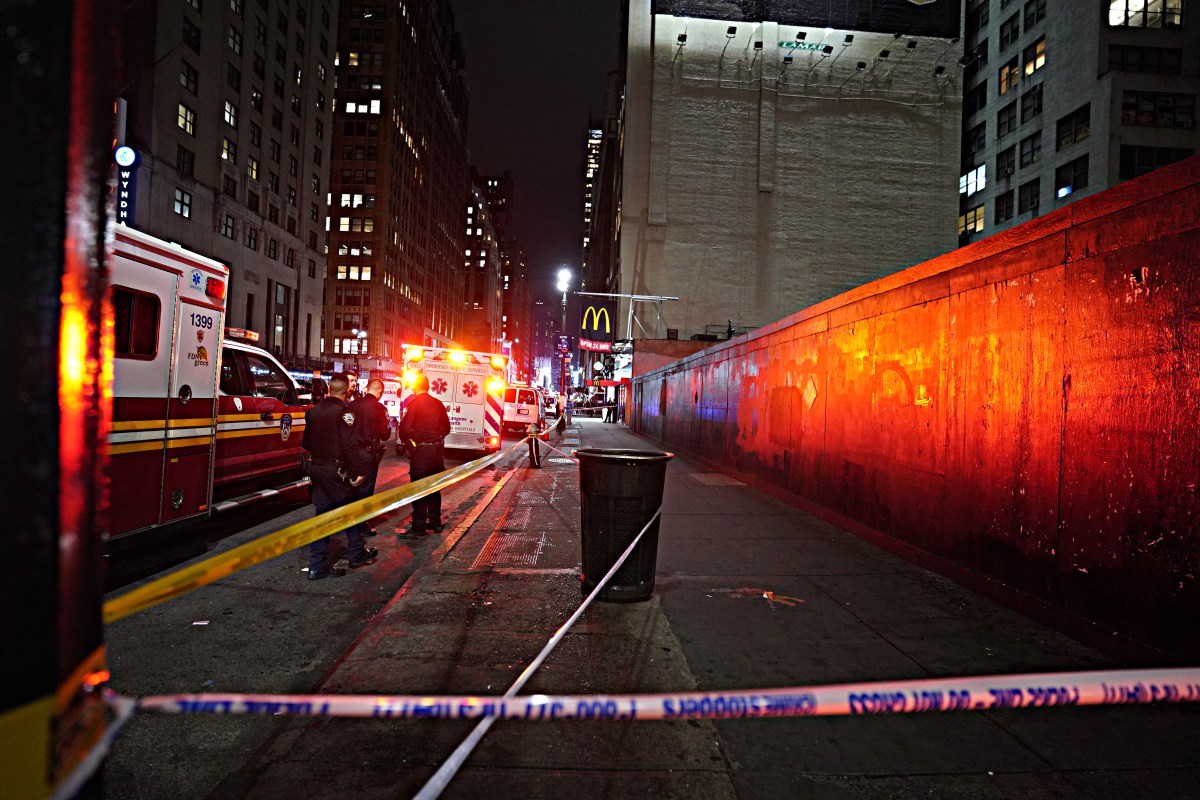 Man stabbed near Madison Square Garden hours after tourist is slashed on Upper West Side 3