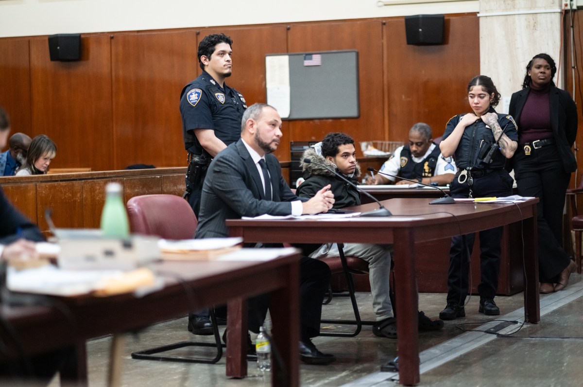 Massive Manhattan gang takedown leads to 24 shooting suspects indicted, gang war stopped: DA Bragg 4