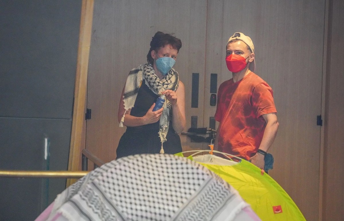 The New School earns failing grade from nonprofit for alleged failure to curb antisemitism 2 The New School protesters