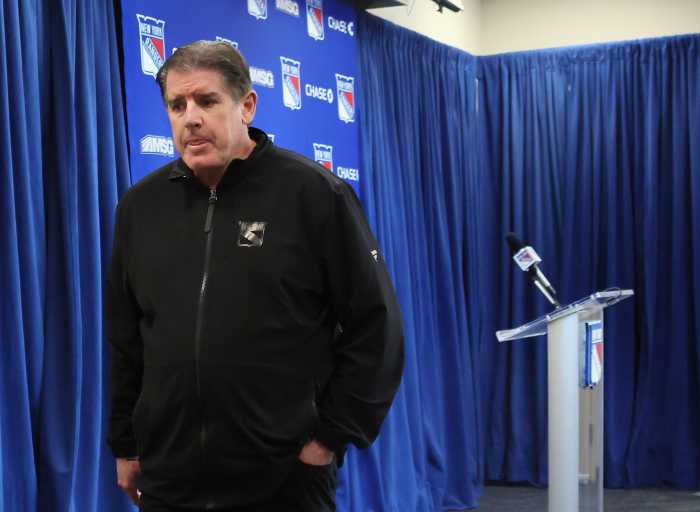 Peter Laviolette's hot seat growing warmer as Rangers' nosedive continues 1 Rangers head coach Peter Laviolette