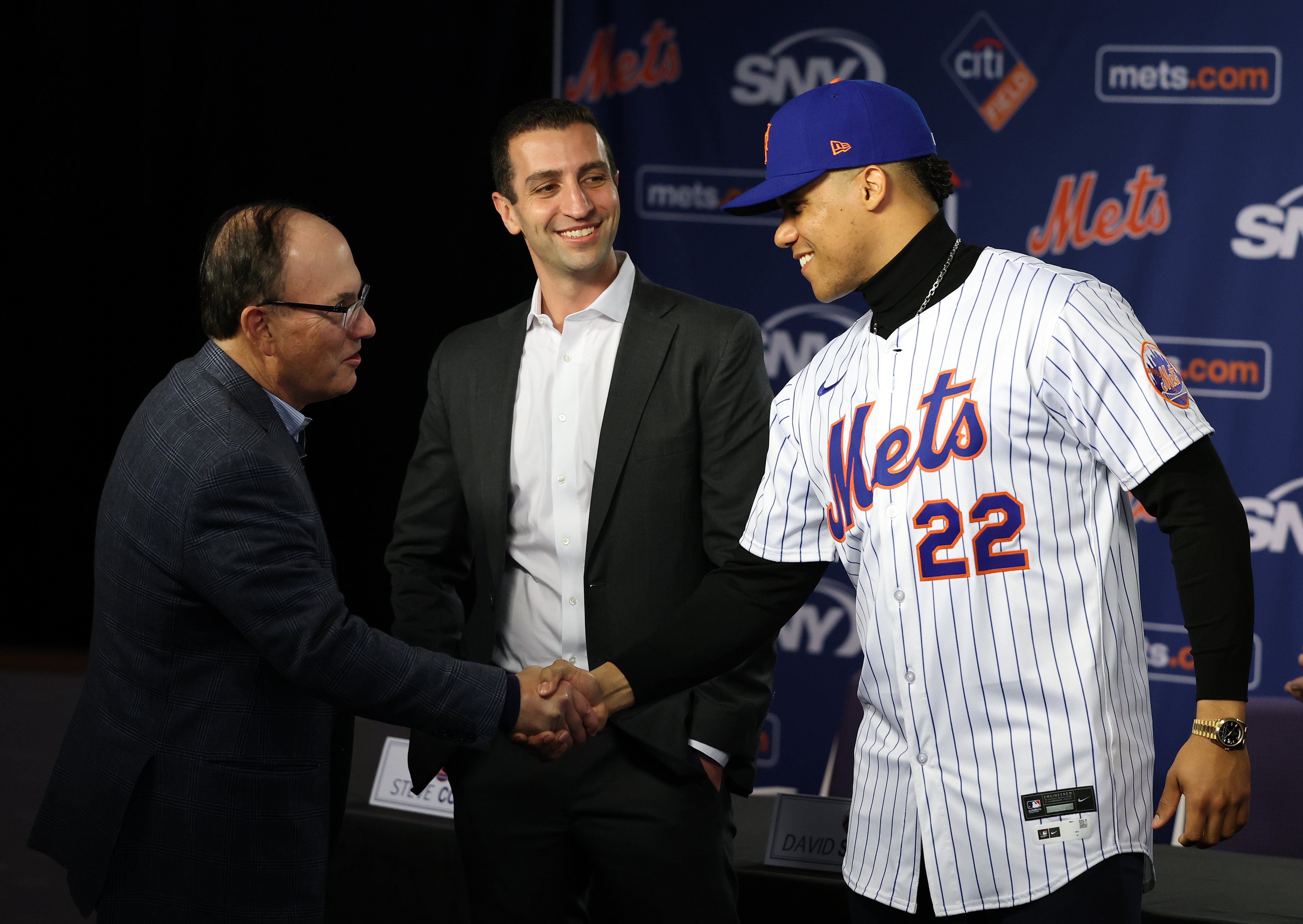Pete Alonso on future with Mets: Steve Cohen and David Stearns 'gotta come through' 4 Steve Cohen David Stearns Juan Soto Mets intro presser