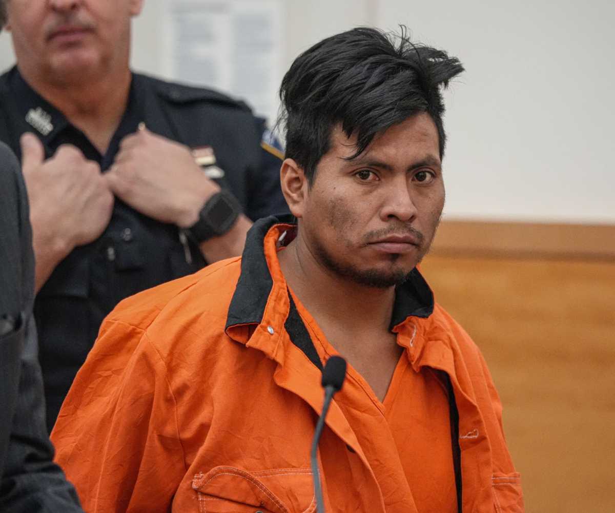 Sebastian Zapeta-Calil, 33, appeared before Brooklyn Supreme Court Justice Danny Chun on Jan, 7 on murder charges for a brutal killing that shocked the city. Zapeta-Calil is accused of using a lighter to set Debrina Kawam, 57, on fire on Dec. 22 as she slept aboard a Coney Island F train.