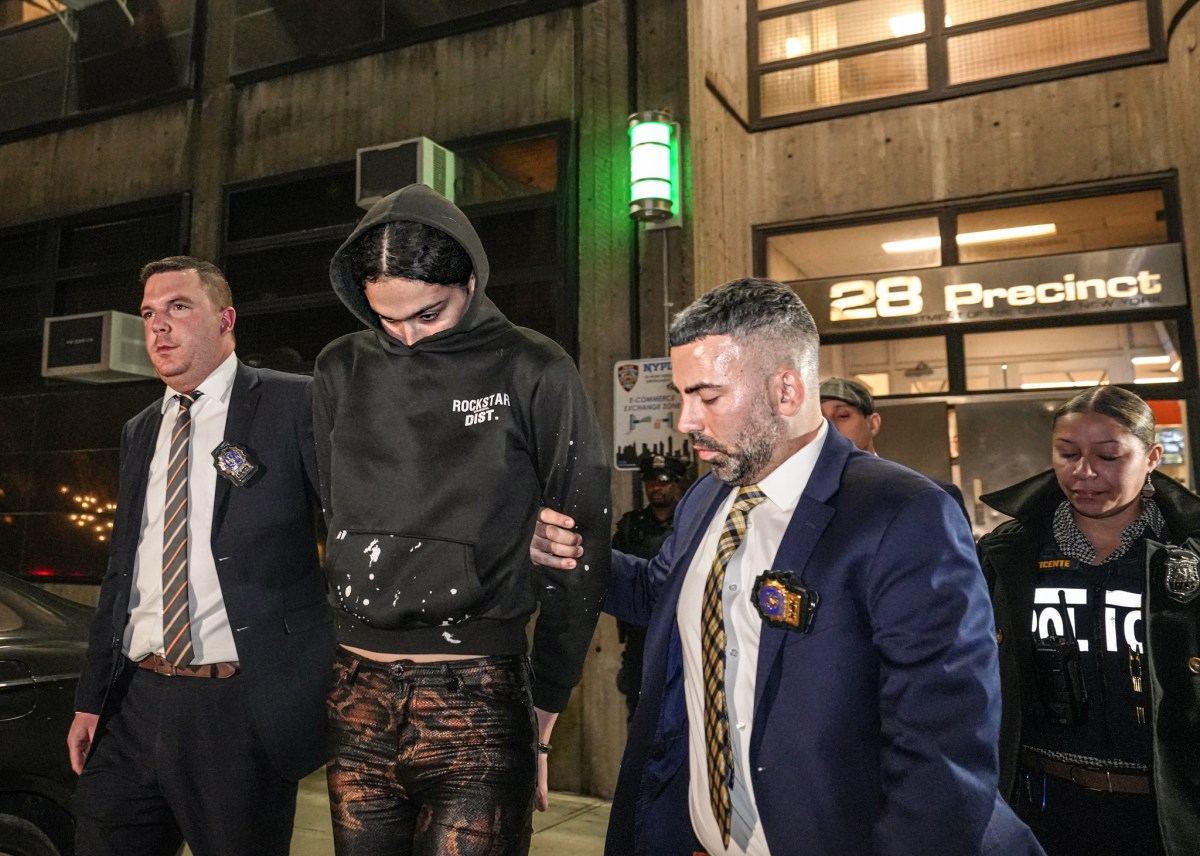 Harlem deli murder: Woman accused of stabbing postal worker dead over sandwich order 2