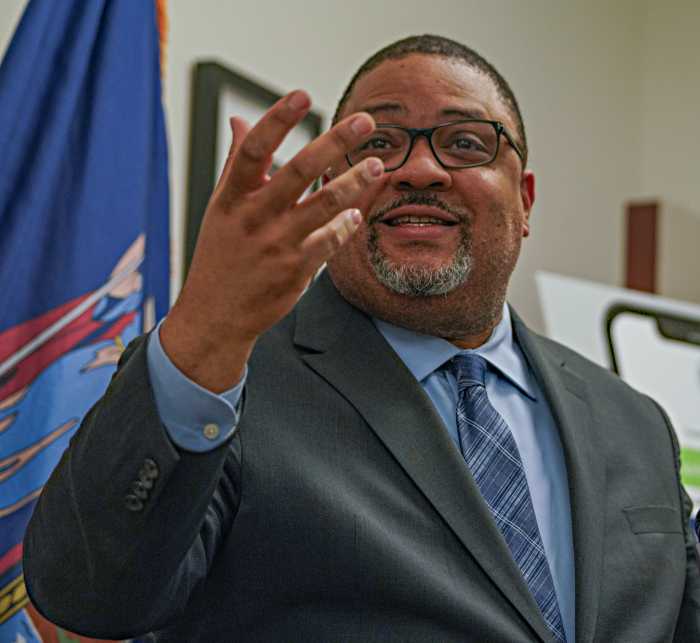 DA Bragg prepares for Trump hush-money conviction to fizzle out a day before sentencing 6 Manhattan DA Alvin Bragg on sentencing of Donald Trump