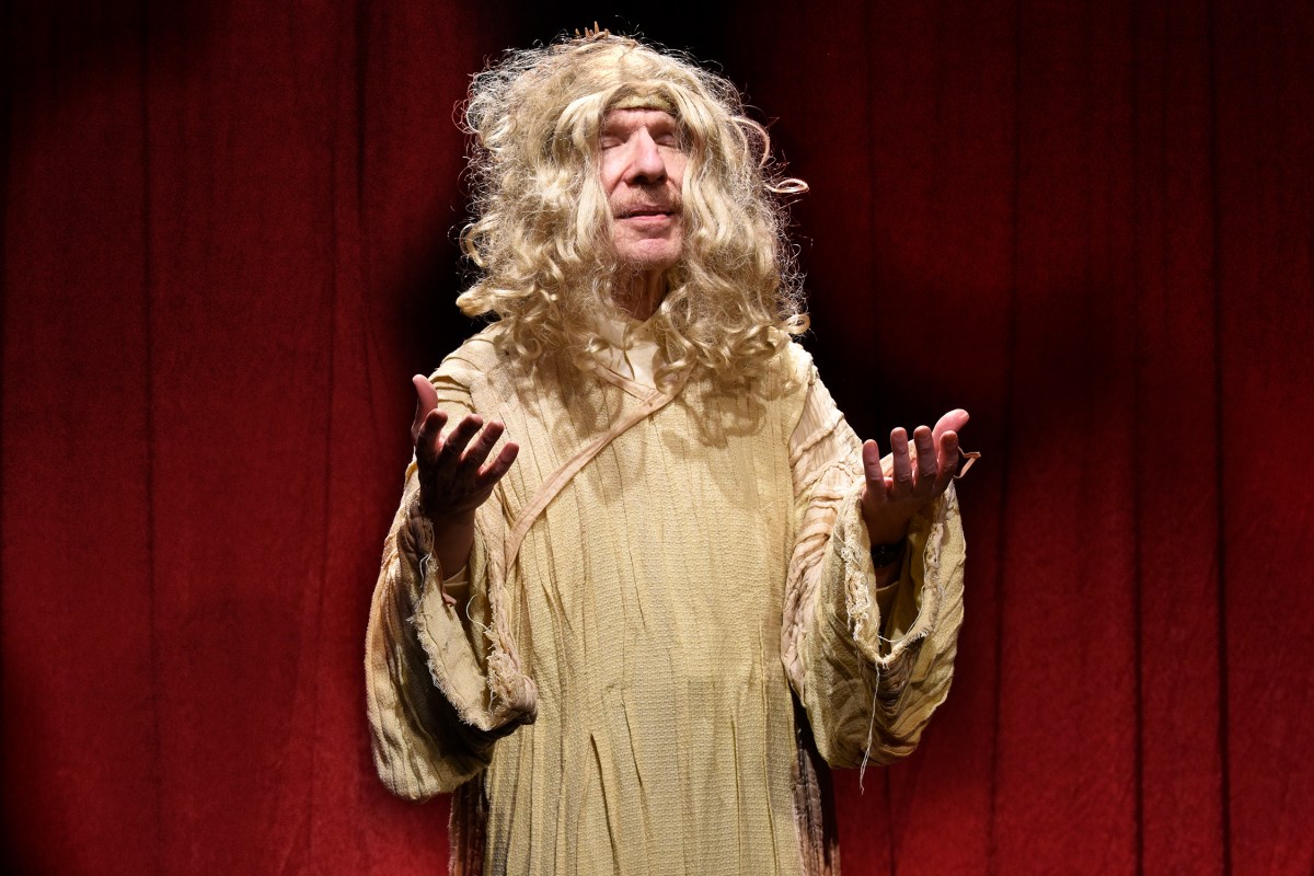 West Village production 'The Essence' celebrates the liveliness of Yiddish, 'the vehicle that carries the Jewish soul' 8