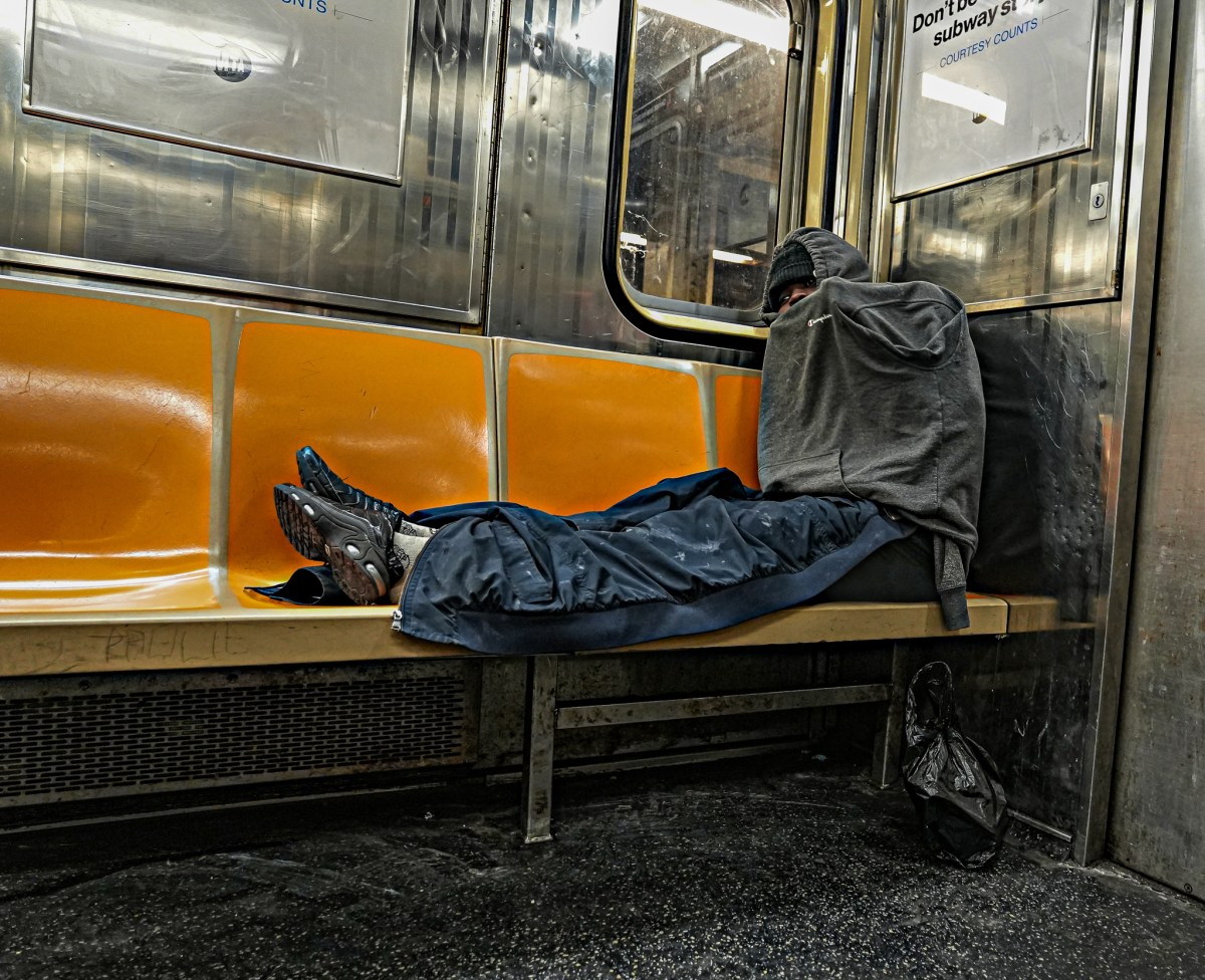 'Everyone feels unsafe': Homeless continue to make beds on rush hour subway trains as NYPD vows to address underground issues 2