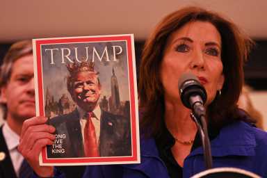 'We're in fight mode': Hochul slams 'King' Trump, stands firm in defense of congestion pricing amid federal challenges 33 "This is real life for New Yorkers." Governor Hochul and transit leaders oppose Washington's decision to kill congestion pricing.