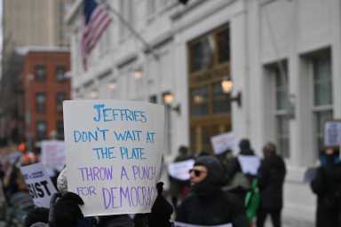 Protesters call on Hakeem Jeffries in Brooklyn to do more to resist Trump administration 22 Protestors protest in front of Hakeem Jeffries' office denouncing President Trump, Elon Musk and calling for a removal of Mayor Eric Adams.