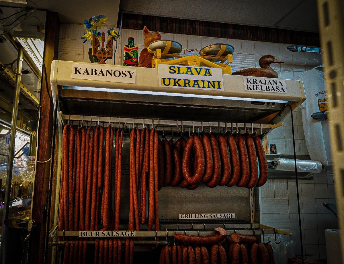 Little Ukraine residents pull no punches after Trump-Zelenskyy White House meeting, pause on military aid 3