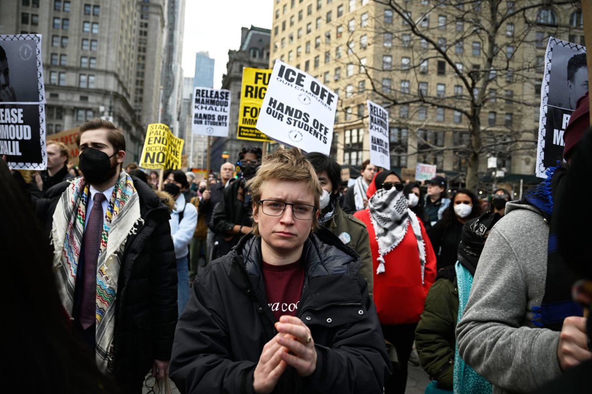 Mahmoud Khalil to remain in ICE custody as hundreds converge upon Lower Manhattan courthouse for hearing 7
