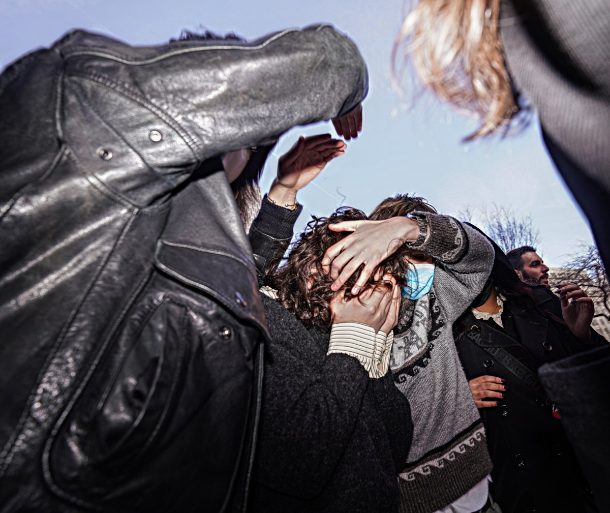 Mahmoud Khalil to remain in ICE custody as hundreds converge upon Lower Manhattan courthouse for hearing 3