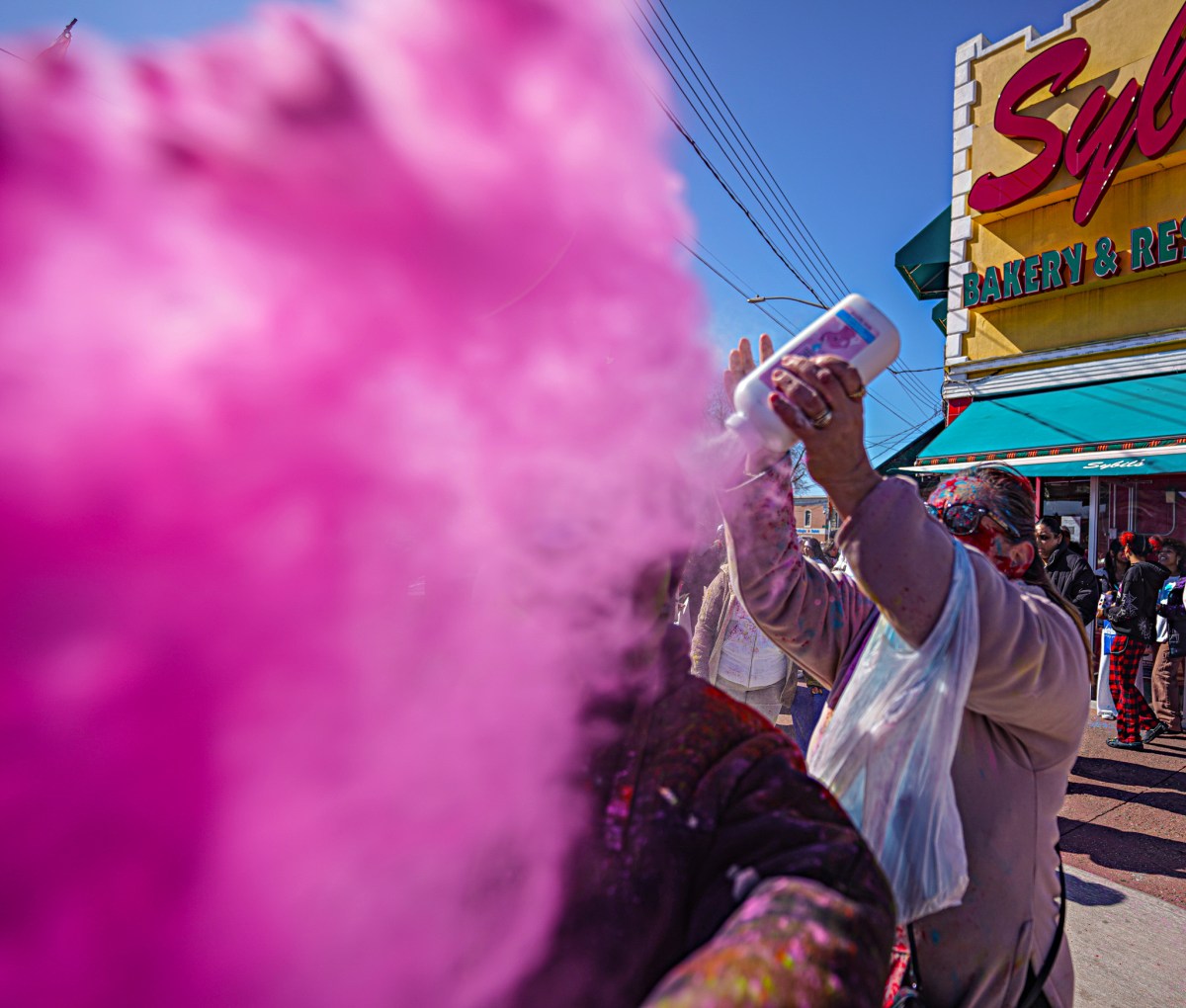 See it! 37th Annual Phagwah Parade fills Queens with color 2