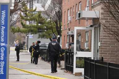 Two men shot in Brooklyn as cops look for suspected shooters 16 Police investigate shooting in Brooklyn