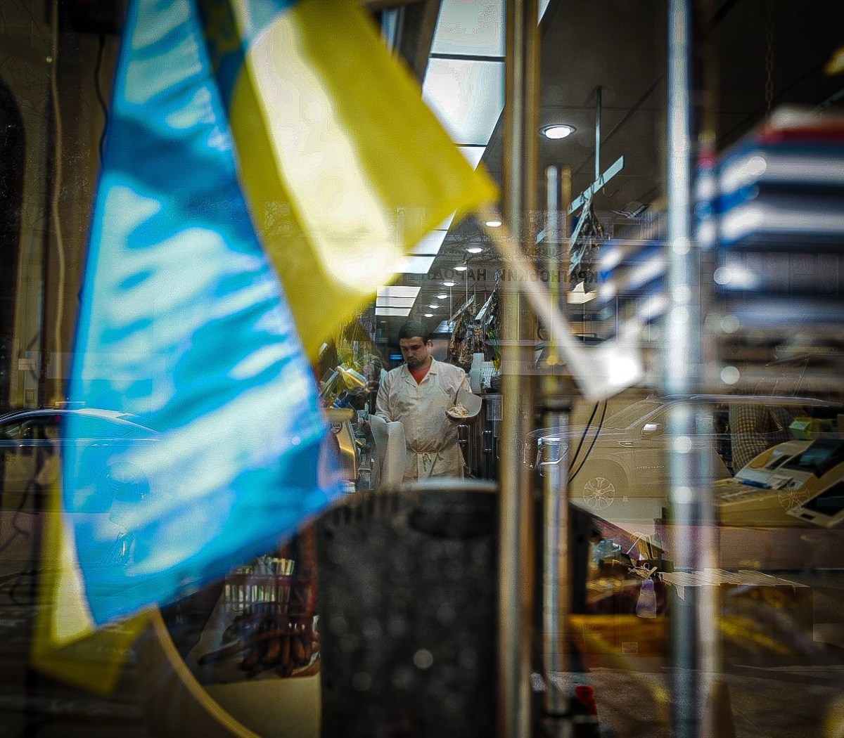 Little Ukraine residents pull no punches after Trump-Zelenskyy White House meeting, pause on military aid 5