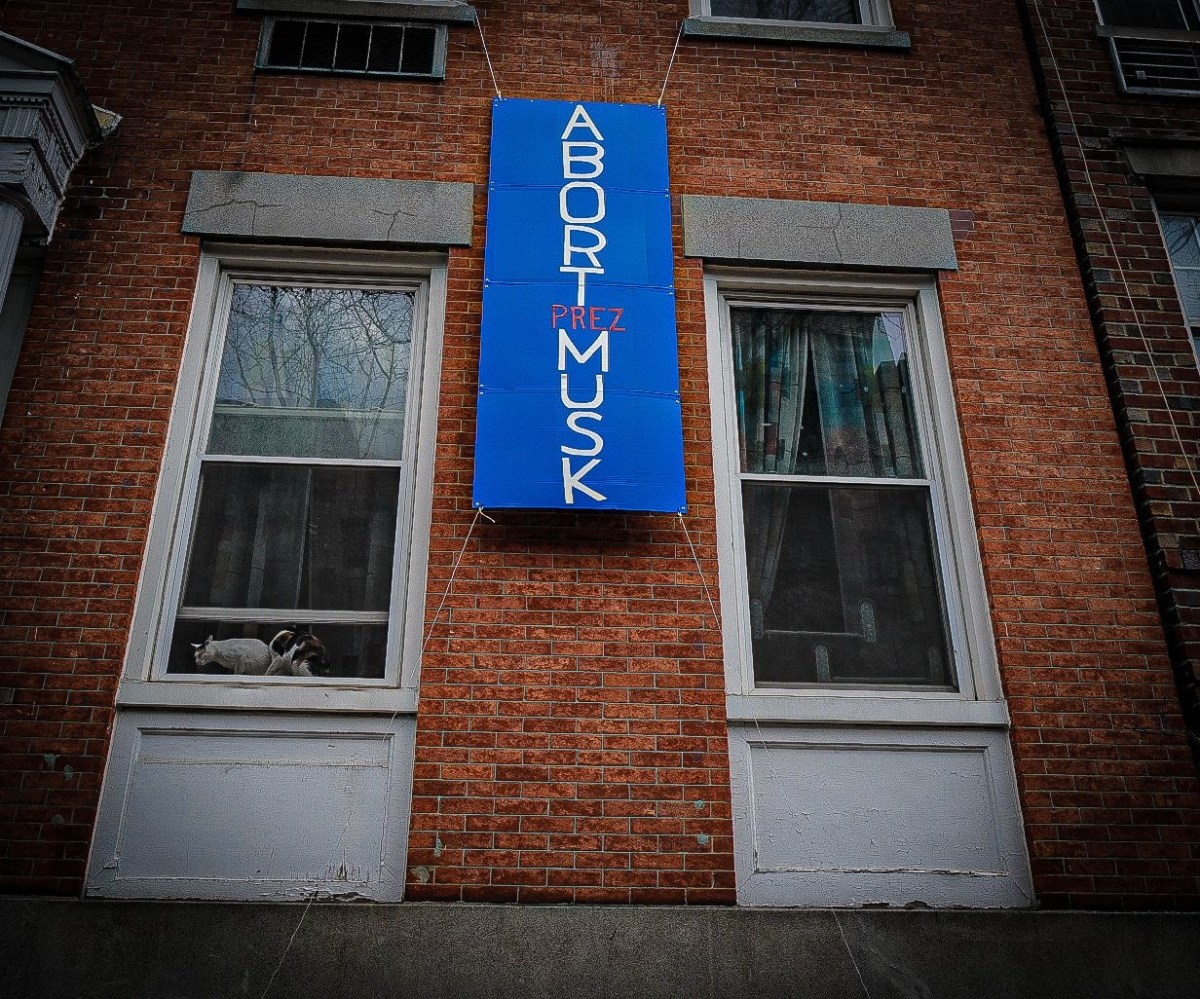 Little Ukraine residents pull no punches after Trump-Zelenskyy White House meeting, pause on military aid 2