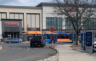 Thousands of commuters to be displaced under plan to remove Staten Island Mall bus routes 17 bus and cars driving the road and parking lot of the Staten Island Mall